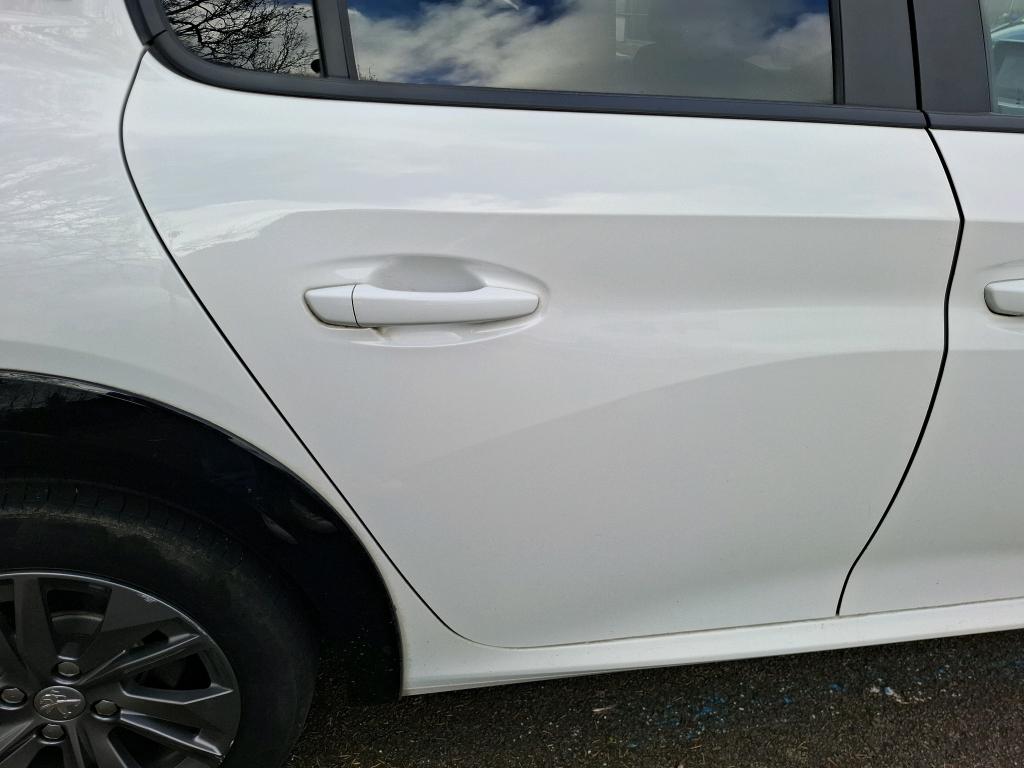 Peugeot 208 Electrique 50 kWh 136ch Style 2024