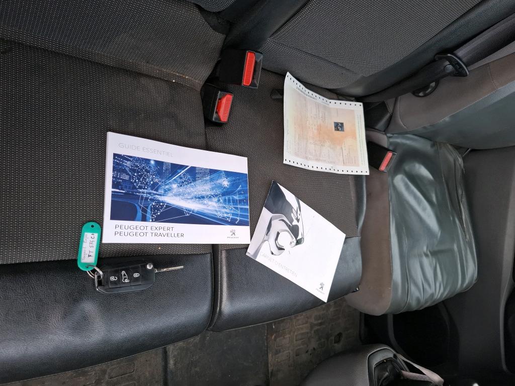 Peugeot EXPERT FGN TOLE LONG 2.0 BLUEHDI 120 S&S BVM6 PREMIUM 2020