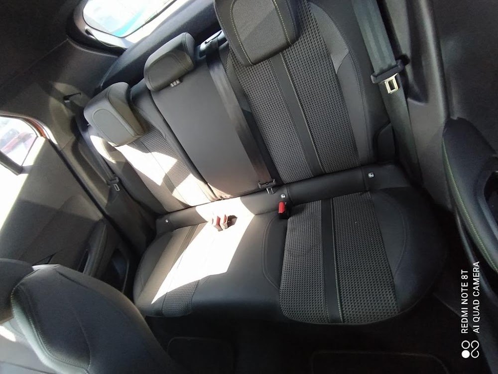 Foto Peugeot 2008 11