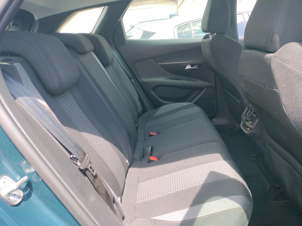 Peugeot 3008 BlueHDi 130ch S&S EAT8 Active Pack 2022