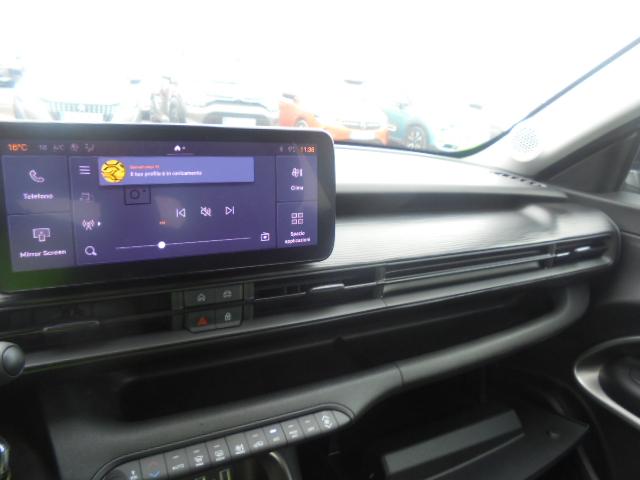 Foto Jeep AVENGER 11
