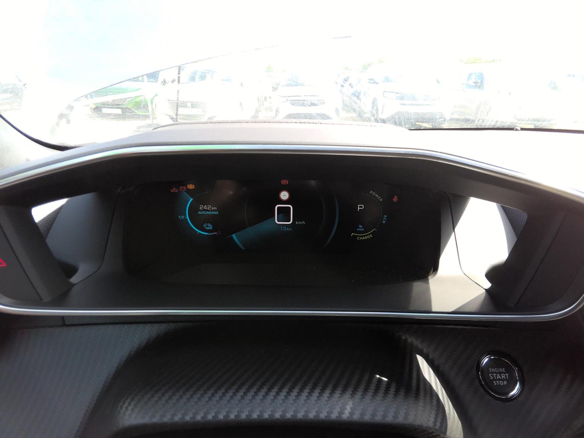 Peugeot 2008 Electrique 136 ch GT 2023