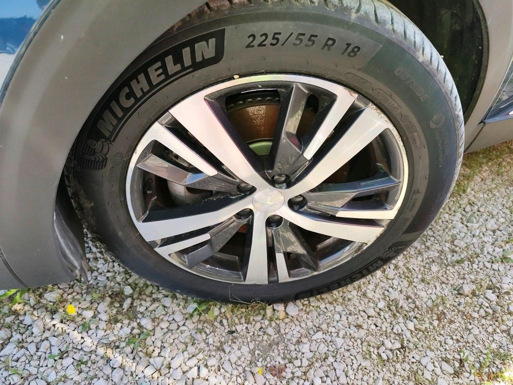 Peugeot 3008 Hybrid 225 e-EAT8 Allure Pack 2022