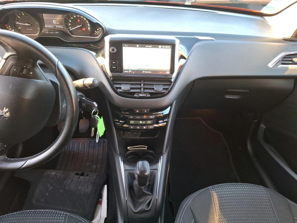 Peugeot 208 PureTech 82ch S&S BVM5 Tech Edition 2019