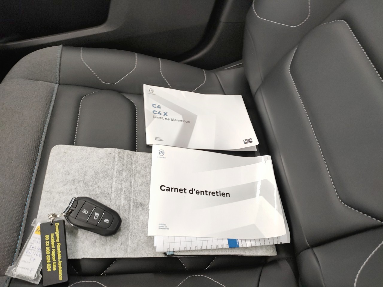 Citroen C4 PureTech 130 S&S EAT8 Shine 2023