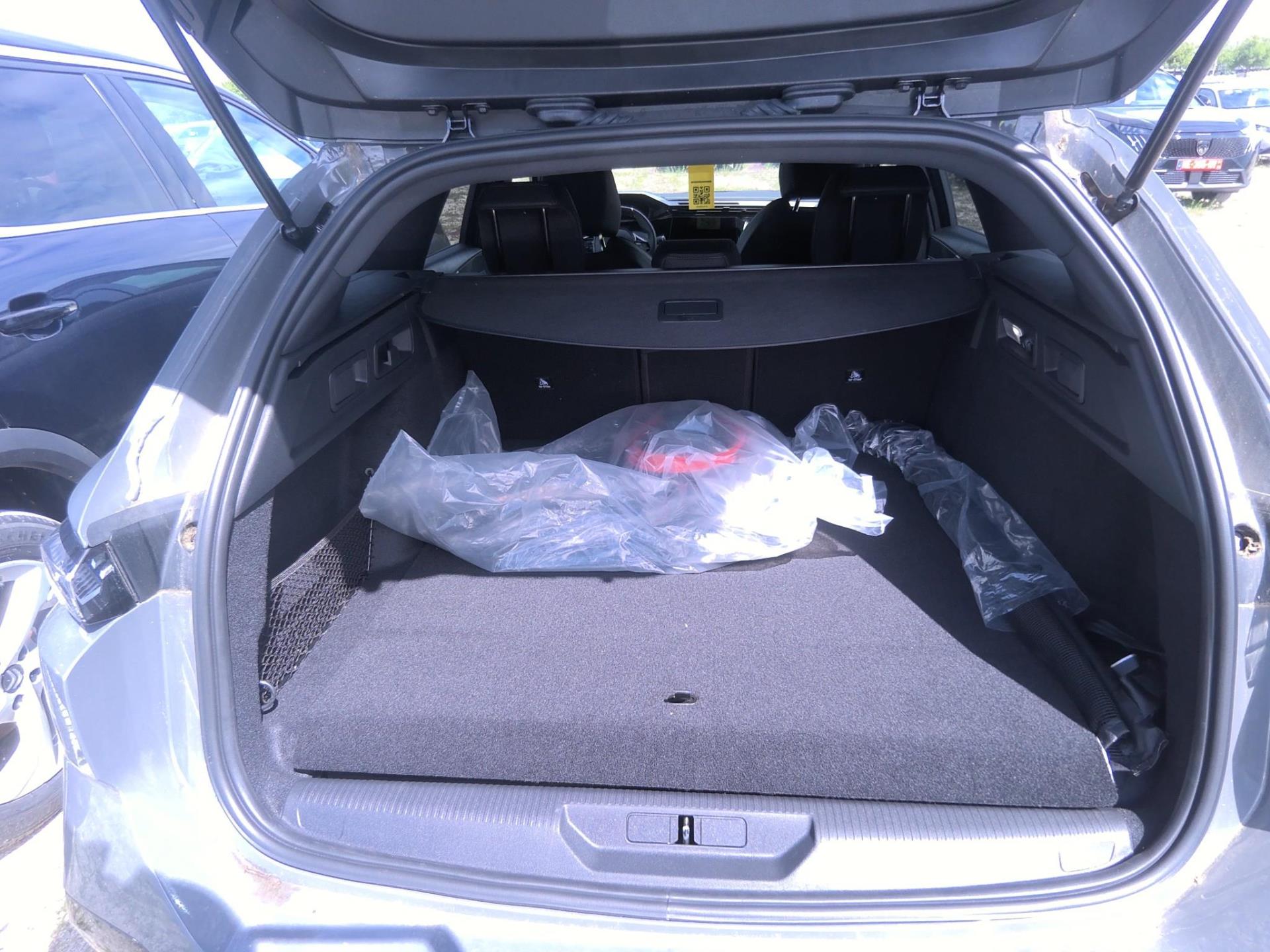 Peugeot 308 SW Plug-in Hybrid 195 ch e-DCS7 GT 2025
