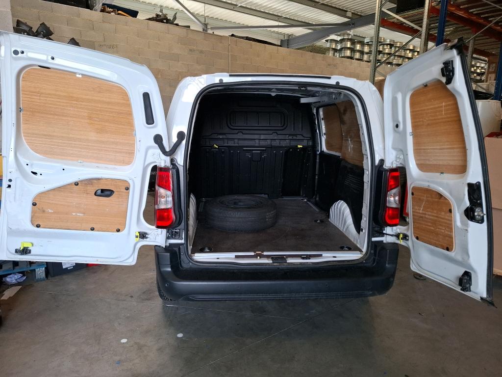 Opel COMBO CARGO 1.5 100 CH S/S L1H1 BVM6 STANDARD PACK CLIM 2022