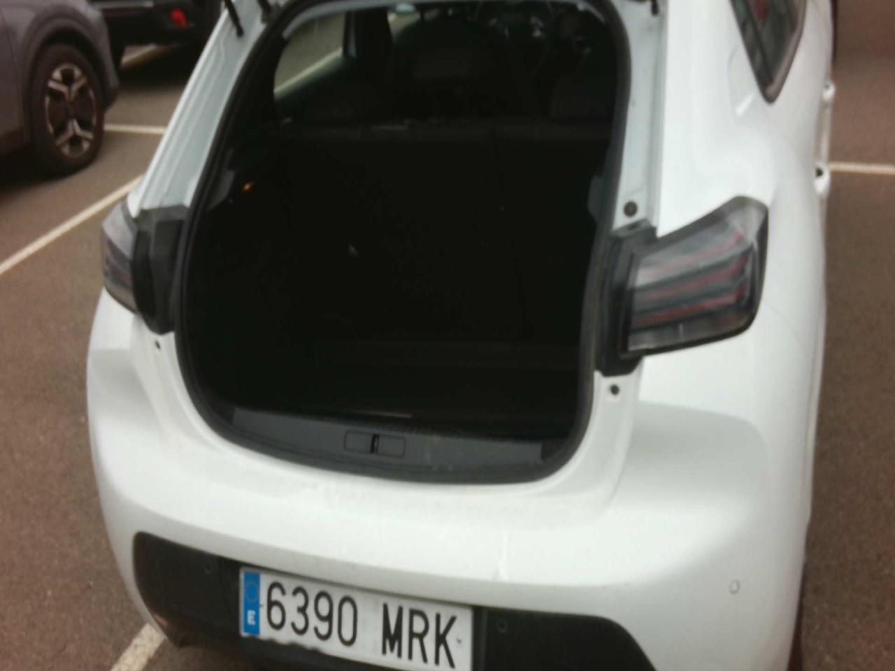 Foto Peugeot 208 10