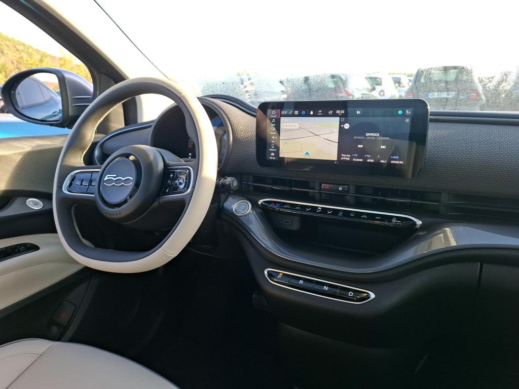 FIAT 500 3+1 e 118 ch La Prima 2023