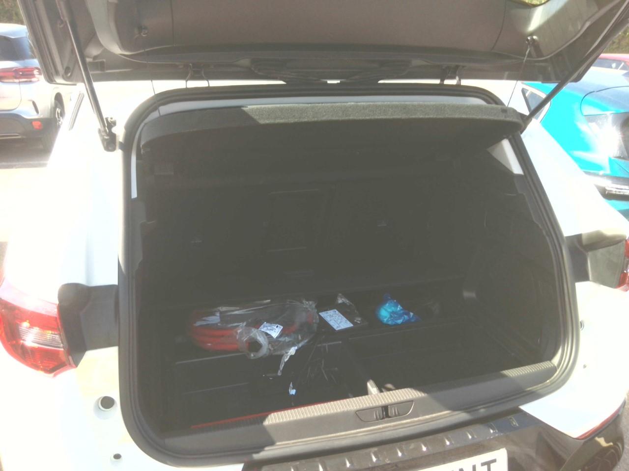 Foto Opel Grandland PHEV 9