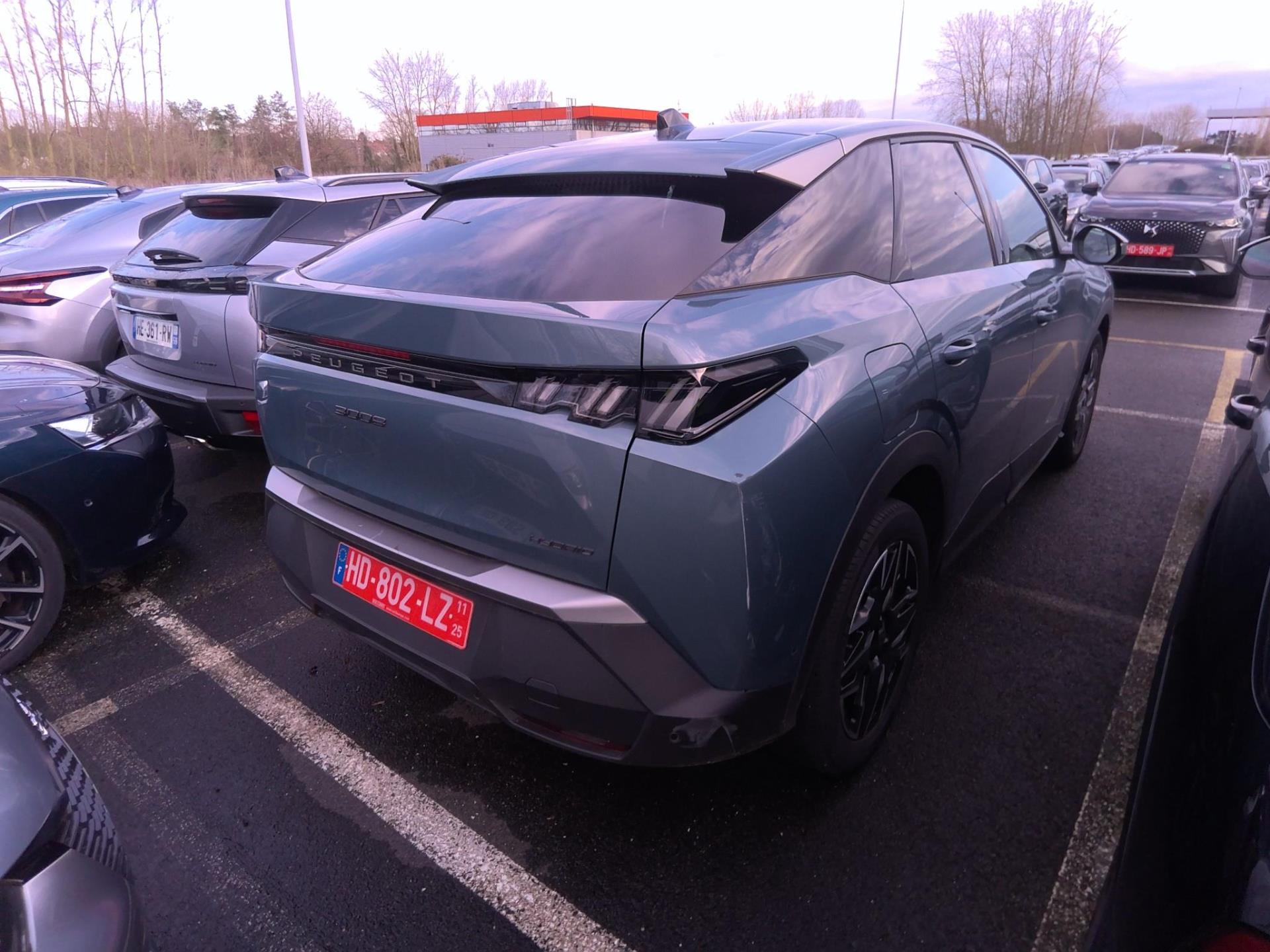 Peugeot 3008 Hybrid 145 e-DCS6 Allure 2025