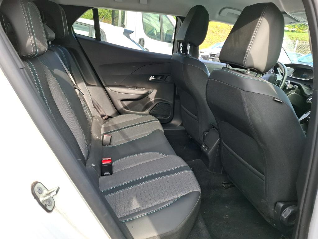 Peugeot 2008 PureTech 130 S&S EAT8 Allure Pack 2022