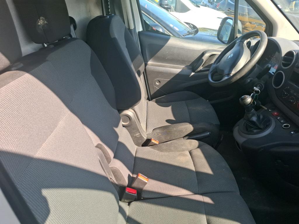 Peugeot PARTNER FOURGON STANDARD 1.6 BLUEHDI 100 BVM5 PREMIUM 2018
