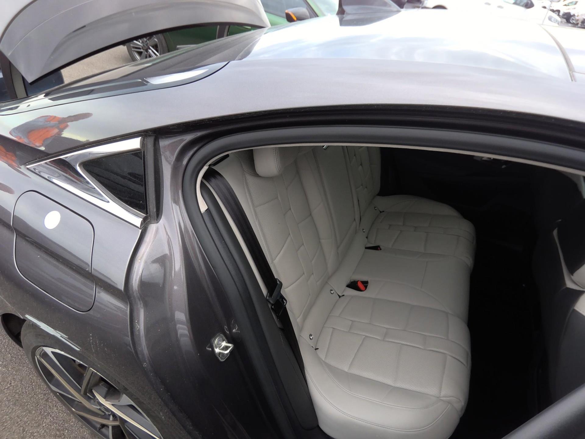 DS DS 9 Hybride E-Tense 250 Opera 2024
