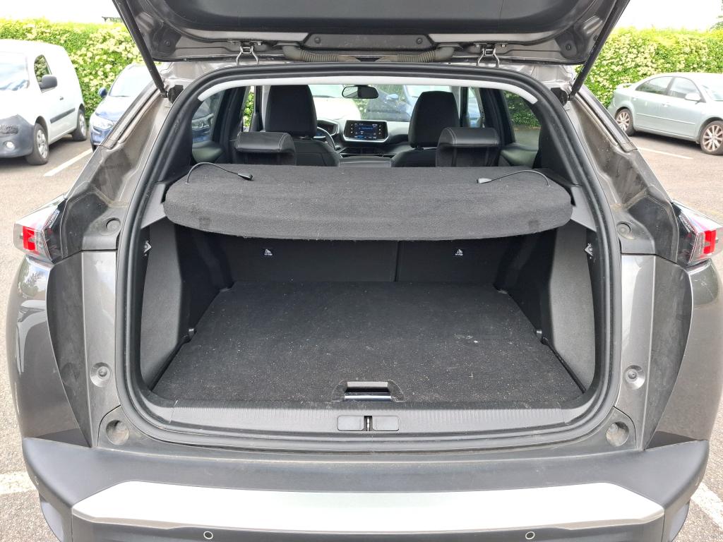 Peugeot 2008 BlueHDi 130 S&S EAT8 Allure Pack 2021