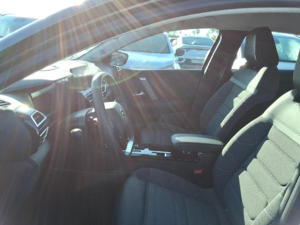 Foto Citroën C4 X 12