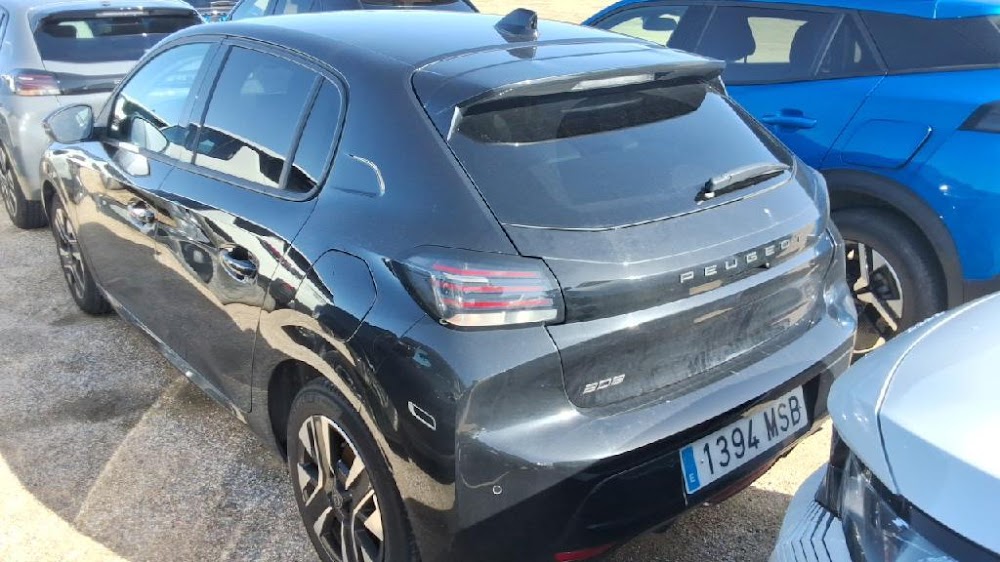 Foto Peugeot 208 12