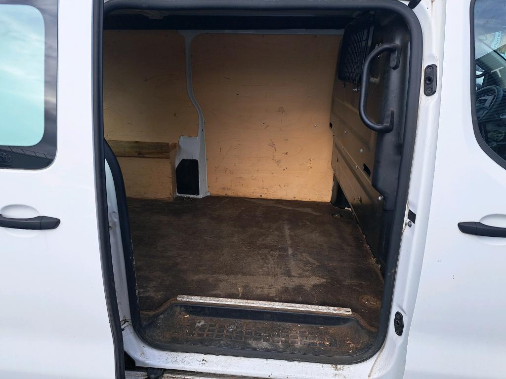 Peugeot EXPERT FGN TOLE STANDARD 2.0 BLUEHDI 120 S&S BVM6 PREMIUM 2018