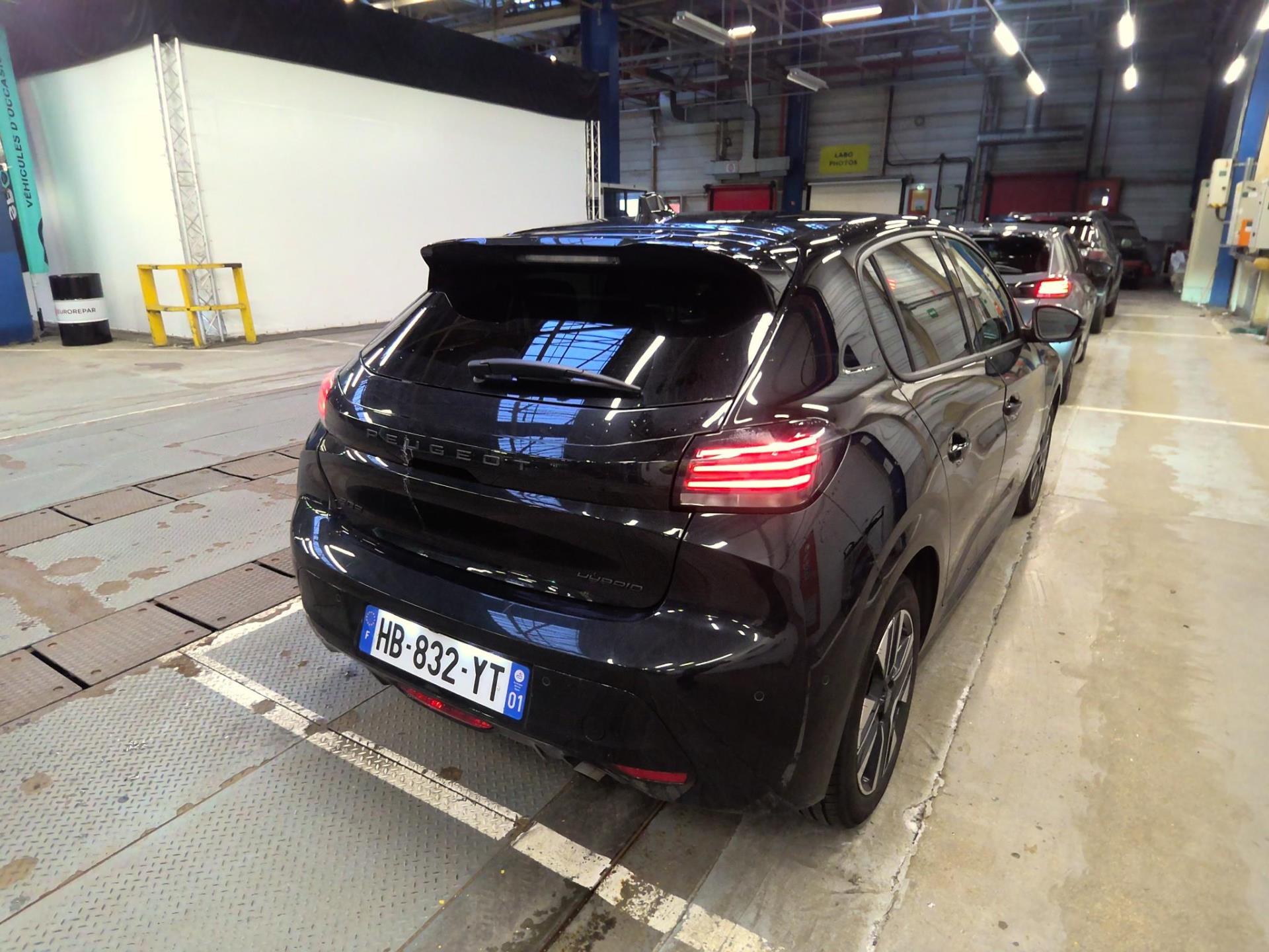 Peugeot 208 Hybrid 100 e-DCS6 Allure 2025
