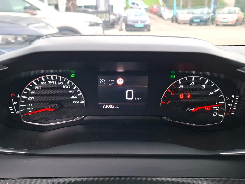 Peugeot 208 BlueHDi 100 S&S BVM6 Active Pack 2022