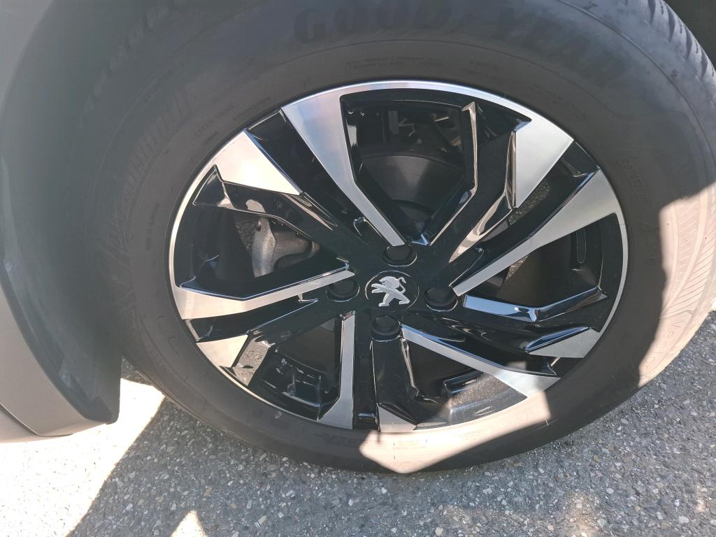 Peugeot 2008 PureTech 130 S&S EAT8 GT 2022