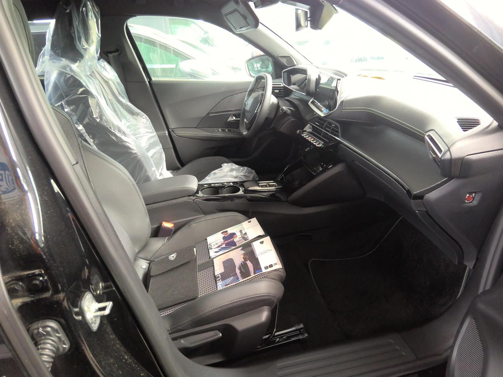 Peugeot 2008 Electrique 136 ch GT 2023