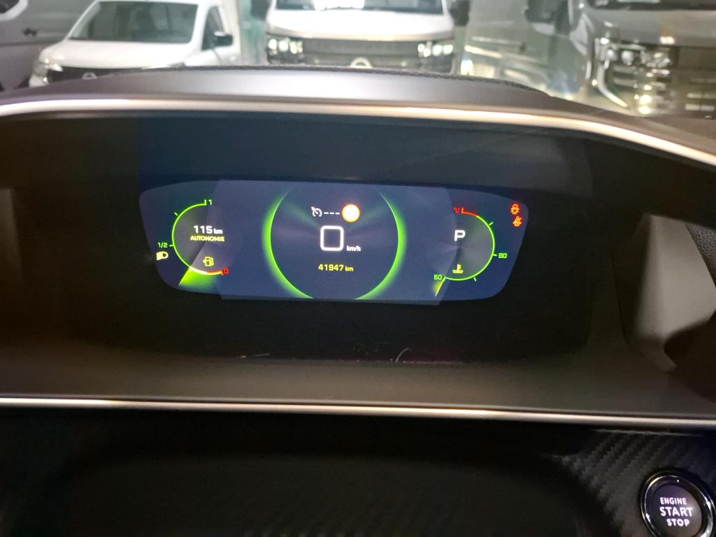 Peugeot 2008 PureTech 130 S&S EAT8 GT 2022