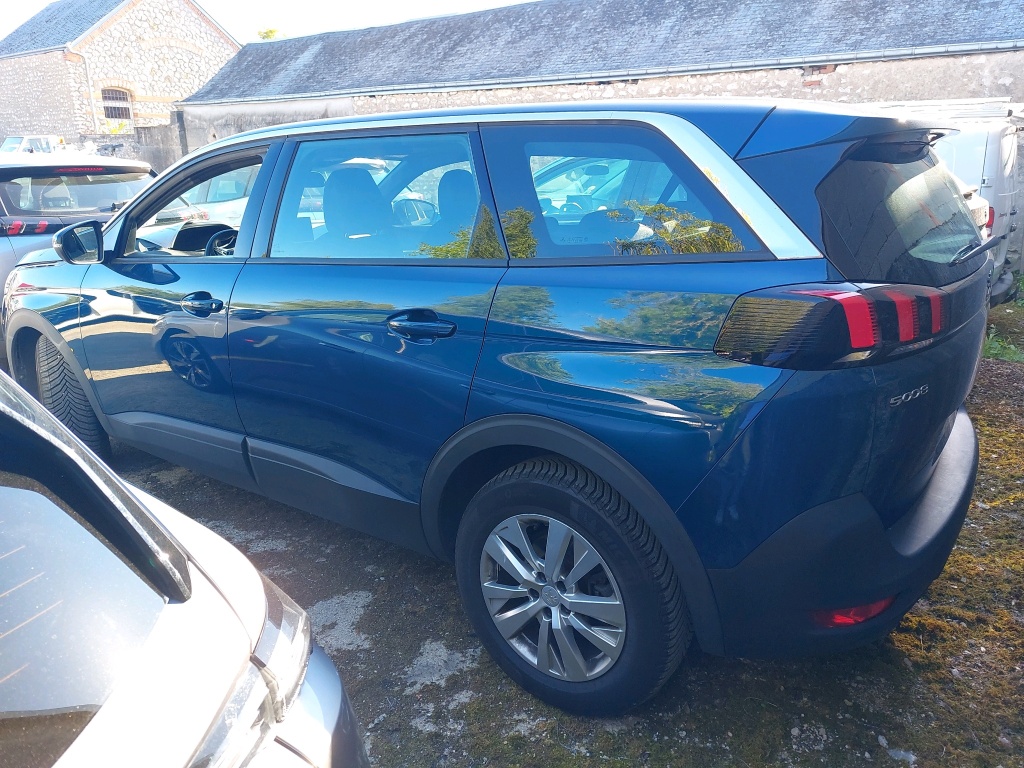 Peugeot 5008 BlueHDi 130ch S&S EAT8 Active Pack 2022