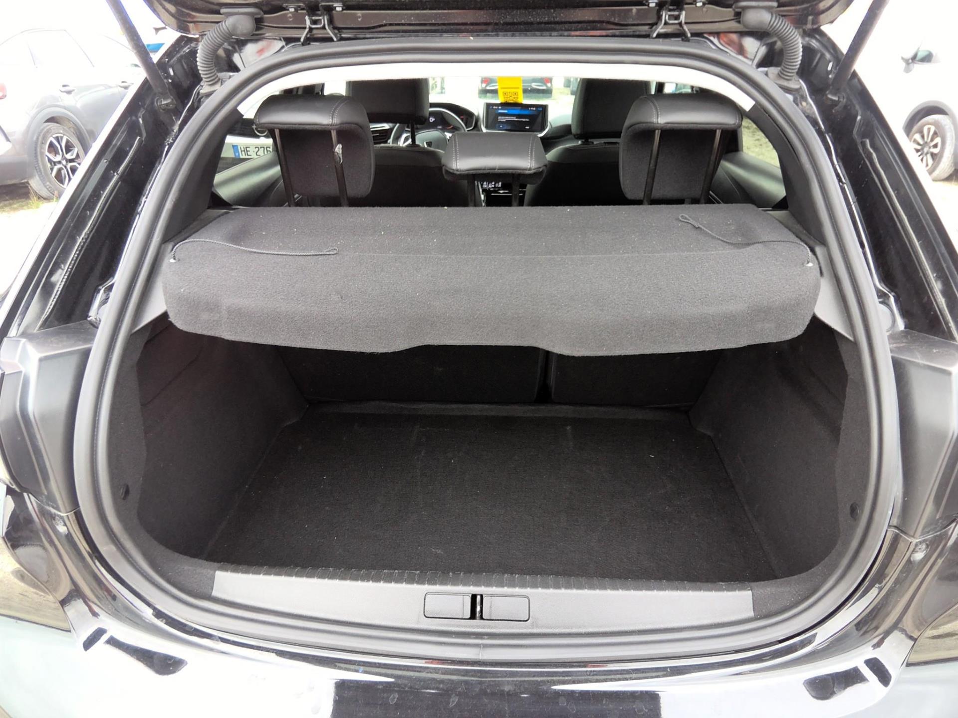 Peugeot 208 Hybrid 100 e-DCS6 Allure 2025