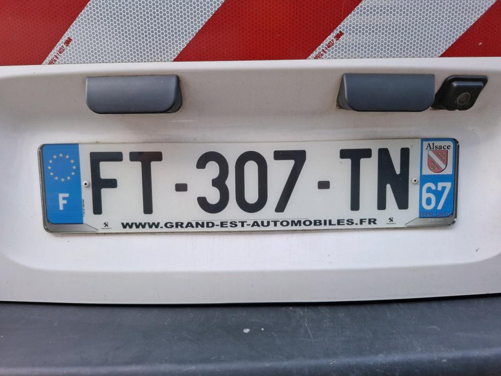 Peugeot PARTNER FOURGON STANDARD 650 KG BLUEHDI 100 S&S BVM5 PREMIUM 2020