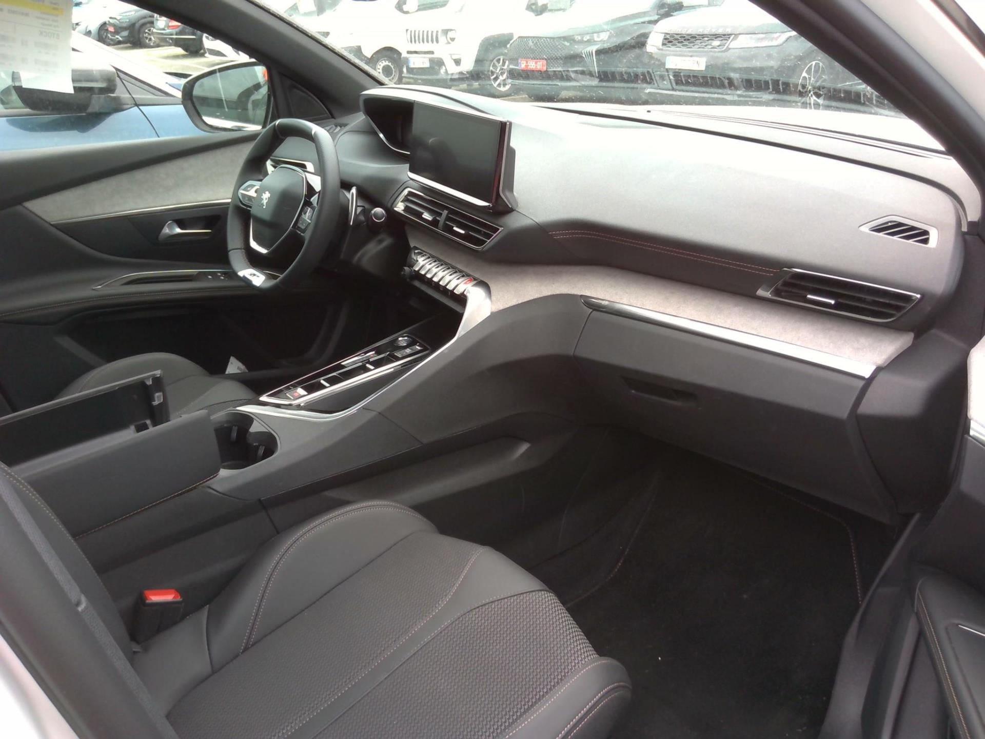 Peugeot 3008 Hybrid 225 e-EAT8 GT 2023