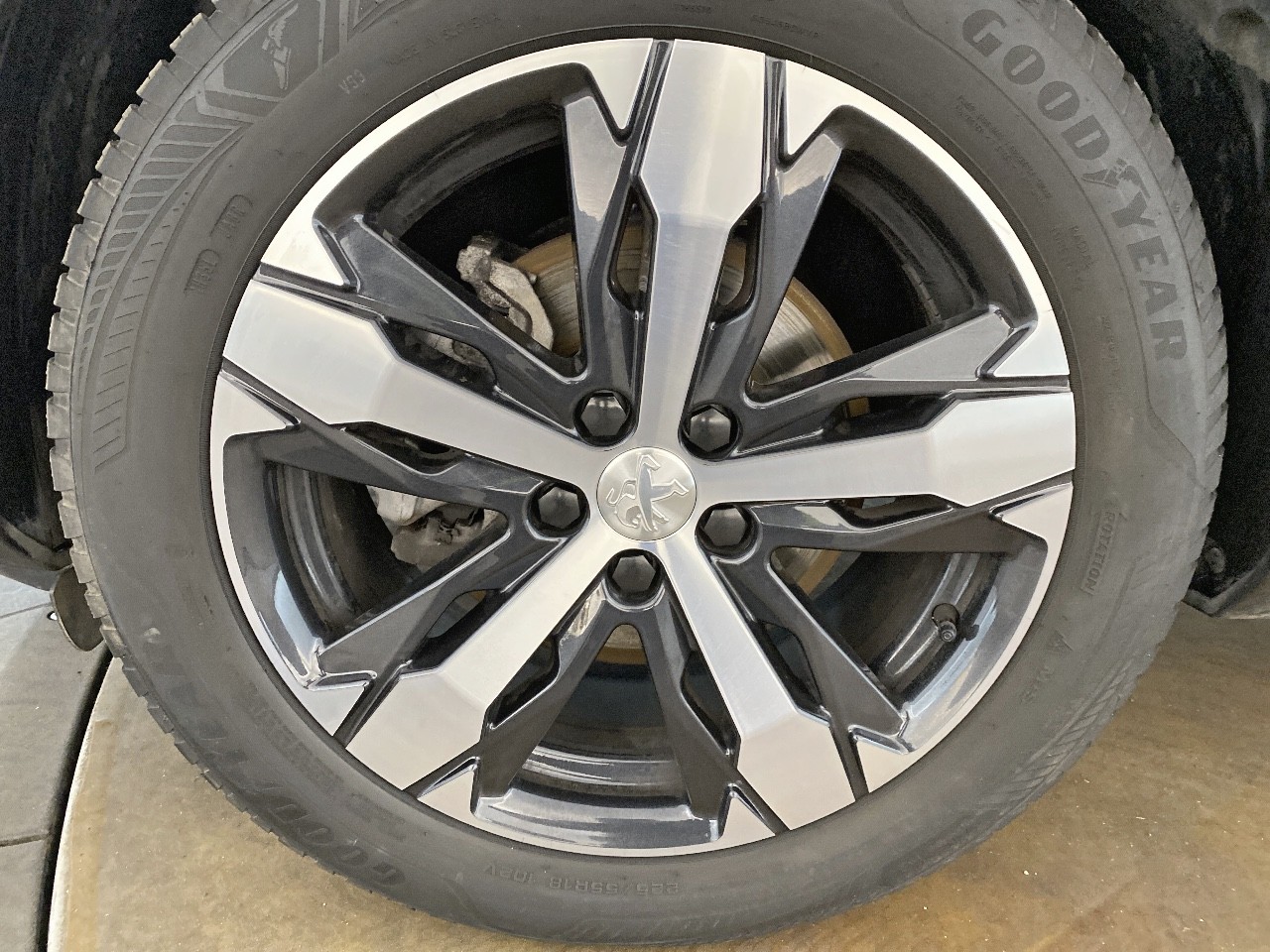 Peugeot 3008 BlueHDi 130ch S&S EAT8 Allure Pack 2023