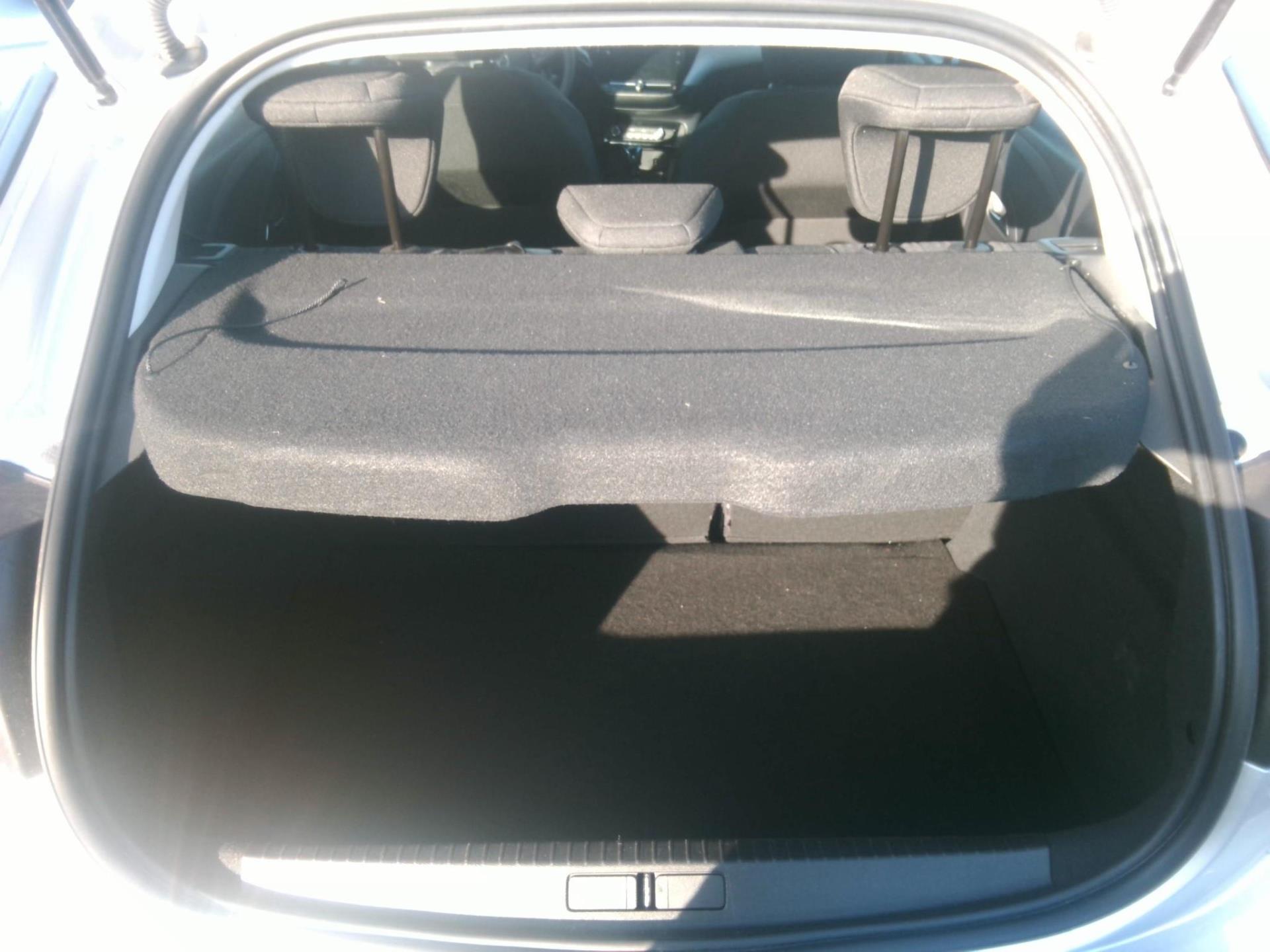 Opel CORSA F 