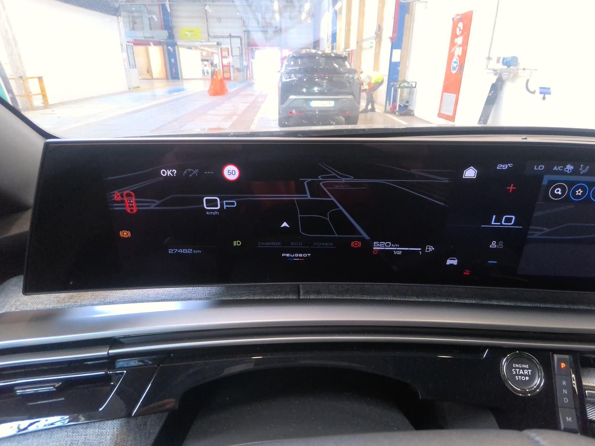 Peugeot 3008 Hybrid 145 e-DCS6 Allure 2025