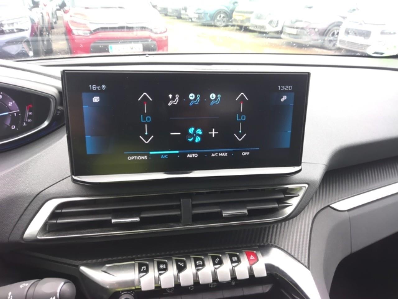 Foto Peugeot 5008 15
