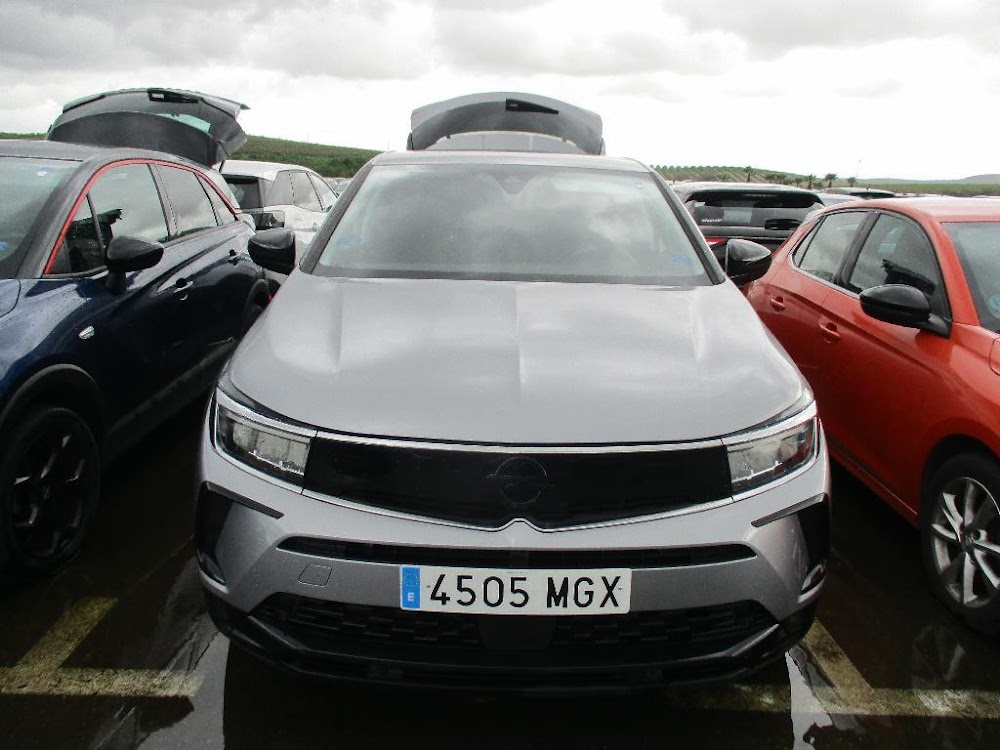 Foto Opel Grandland PHEV 1