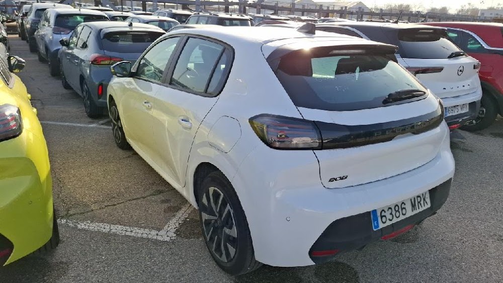 Foto Peugeot 208 5