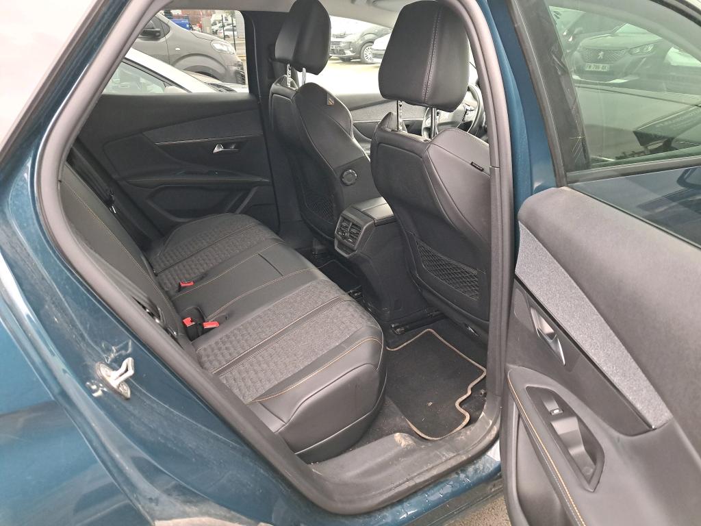 Peugeot 3008 Hybrid 225 e-EAT8 Roadtrip 2022