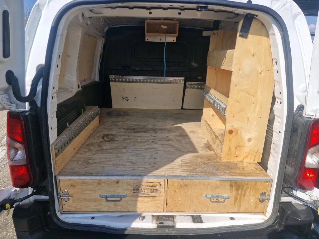 Peugeot PARTNER FOURGON STANDARD 650 KG PURETECH 110 S&S BVM6 ASPHALT 2021