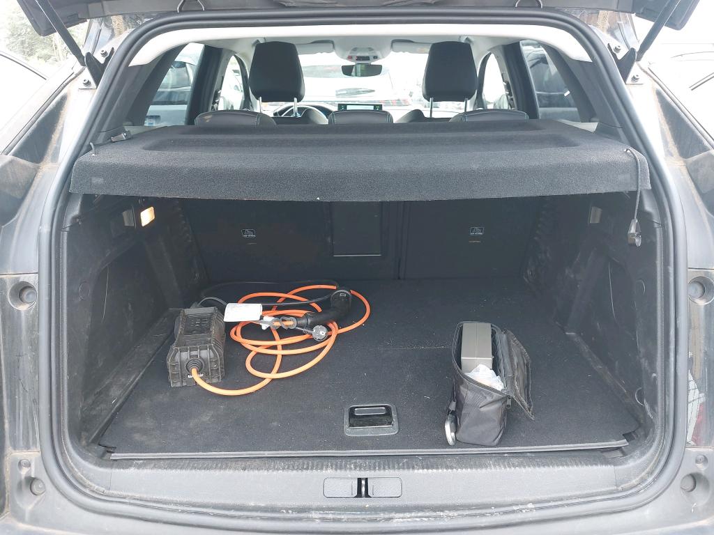 Peugeot 3008 Hybrid 225 e-EAT8 Allure 2021