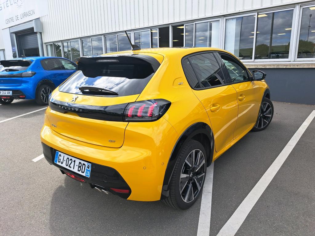 Peugeot 208 PureTech 130 S&S EAT8 GT 2022