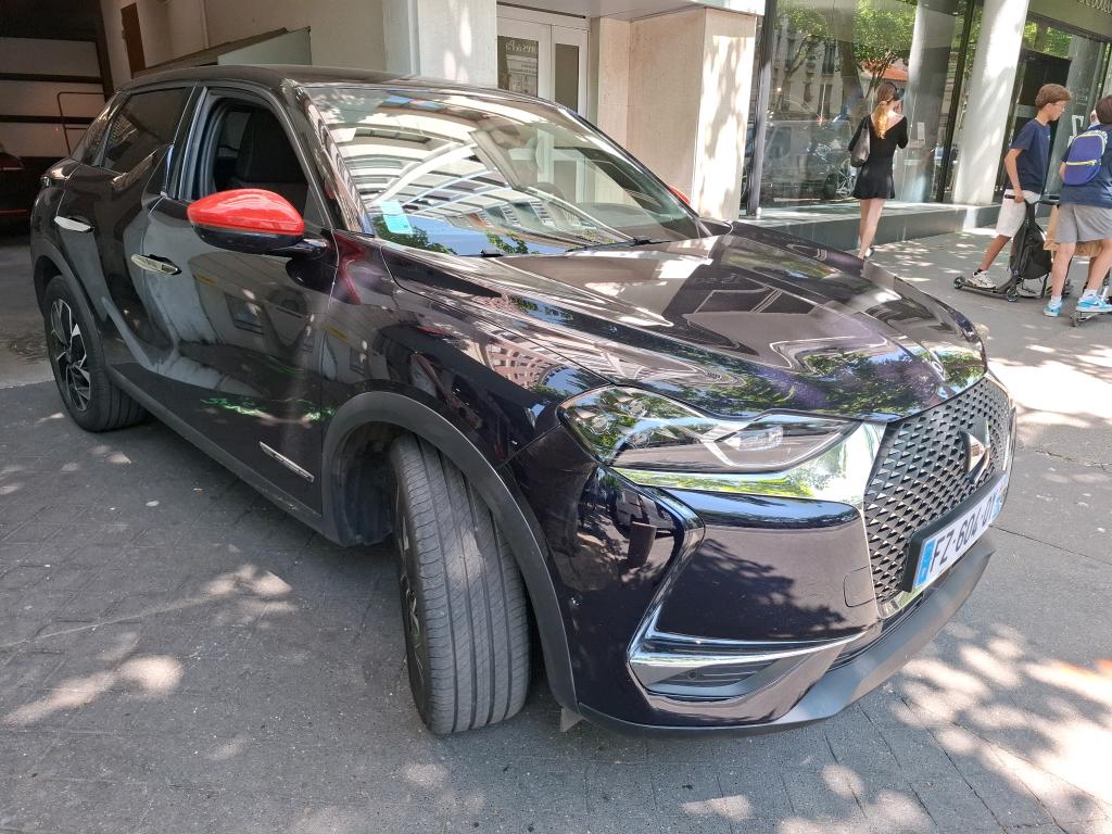 DS DS3 Crossback PureTech 155 EAT8 Ines de la Fressange Paris 2021