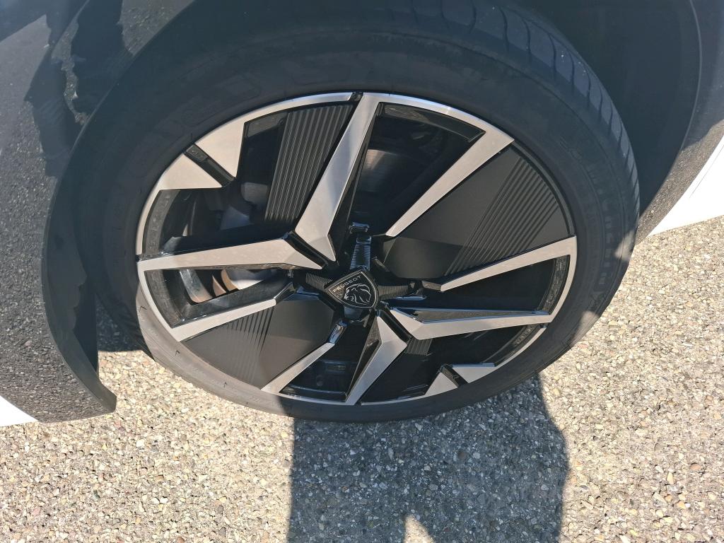 Peugeot 208 Hybrid 110 e-DCS6 GT 2025
