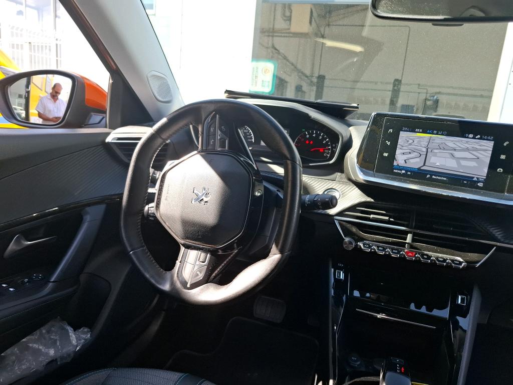 Peugeot 2008 BlueHDi 130 S&S EAT8 Allure 2021