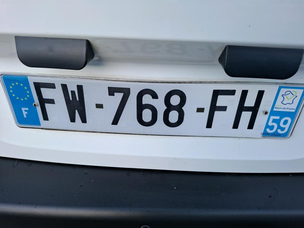 Peugeot PARTNER FOURGON STANDARD 650 KG BLUEHDI 100 S&S BVM5 ASPHALT 2020