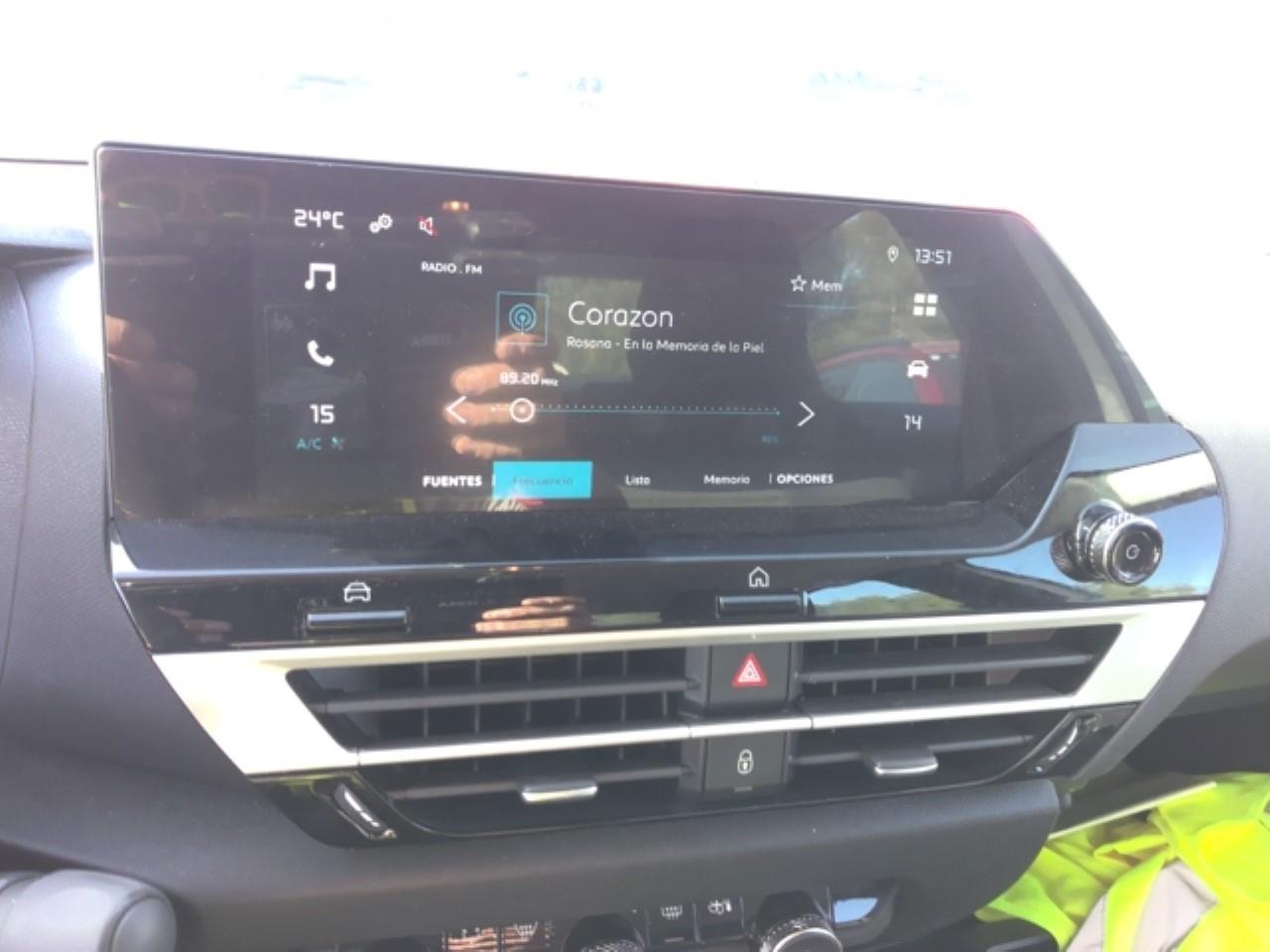 Foto Citroën C4 X 13