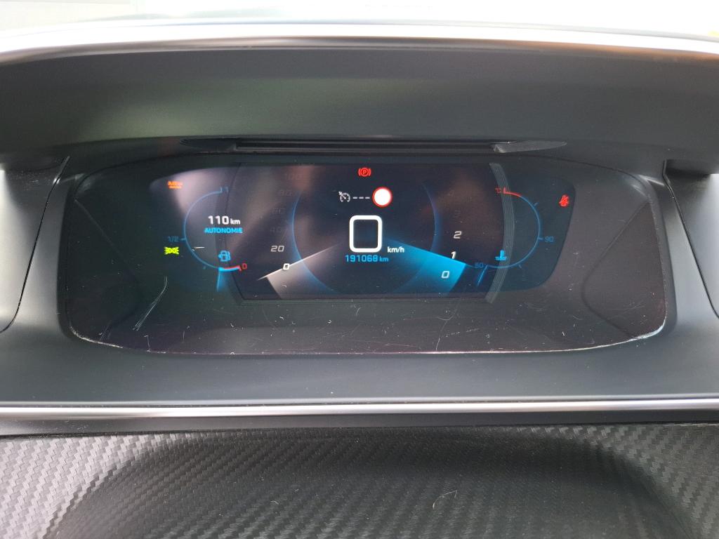 Peugeot 2008 BlueHDi 110 S&S BVM6 Allure Business 2021
