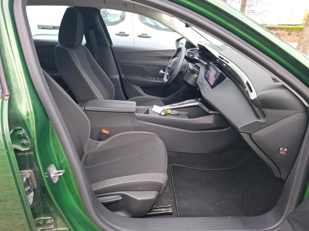 Peugeot 308 PHEV 180 e-EAT8 Active Pack 2023