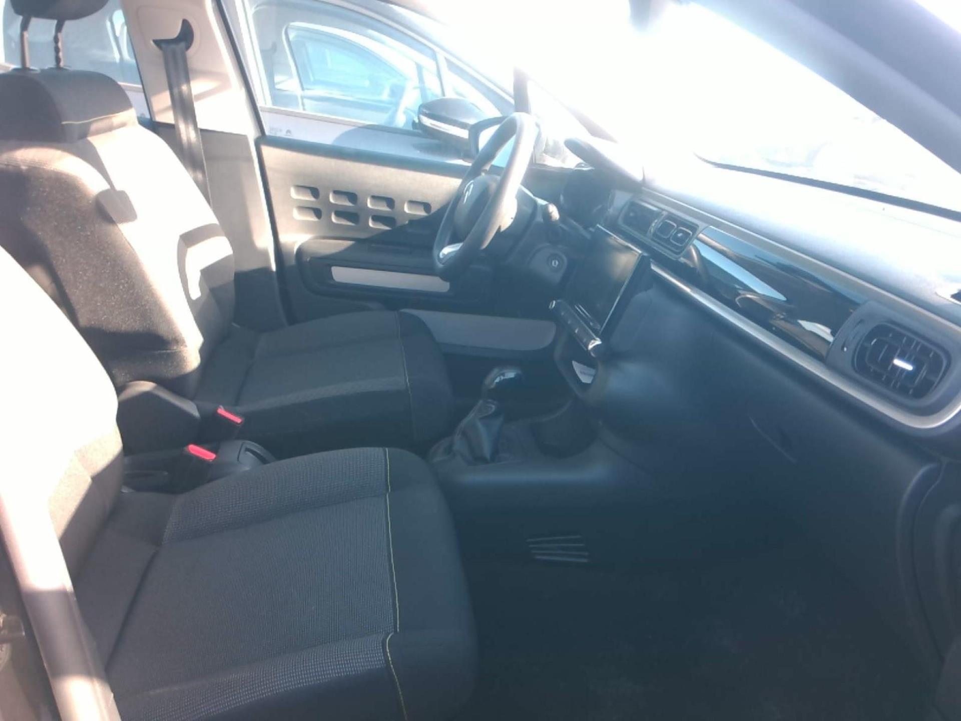 Citroen C3 PureTech 83 ch BVM5 Plus 2024