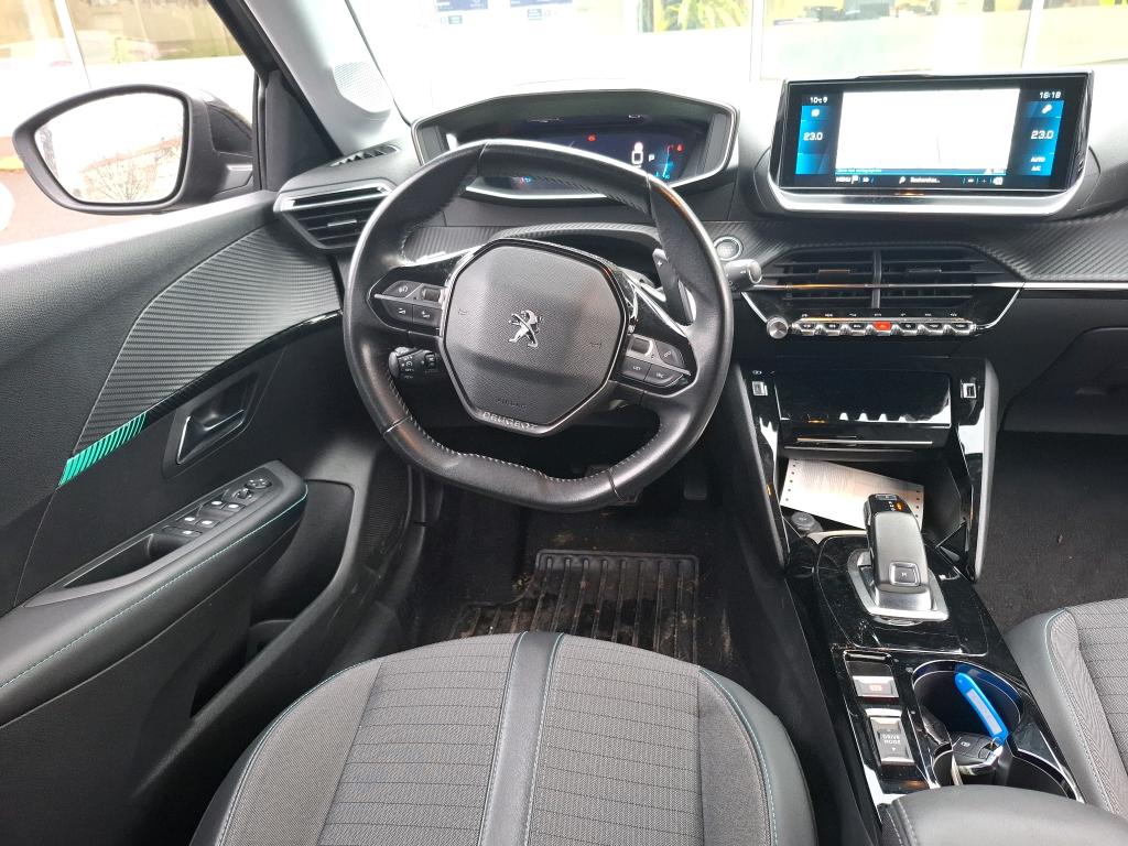 Peugeot 208 PureTech 100 S&S EAT8 Allure Business 2021